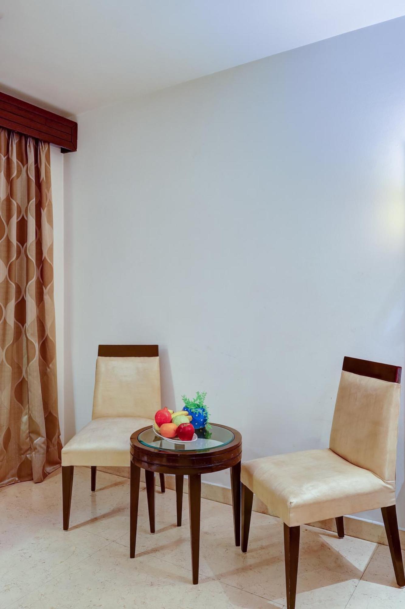 Metropolis Tourist At Near Ramakrishna Ashram Marg Metro Station Hotel New Delhi