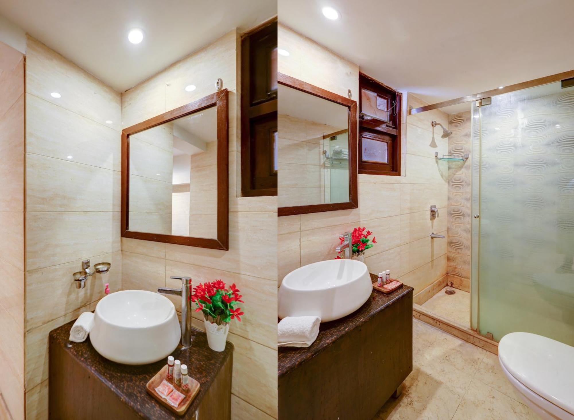 Metropolis Tourist At Near Ramakrishna Ashram Marg Metro Station 3* New Delhi